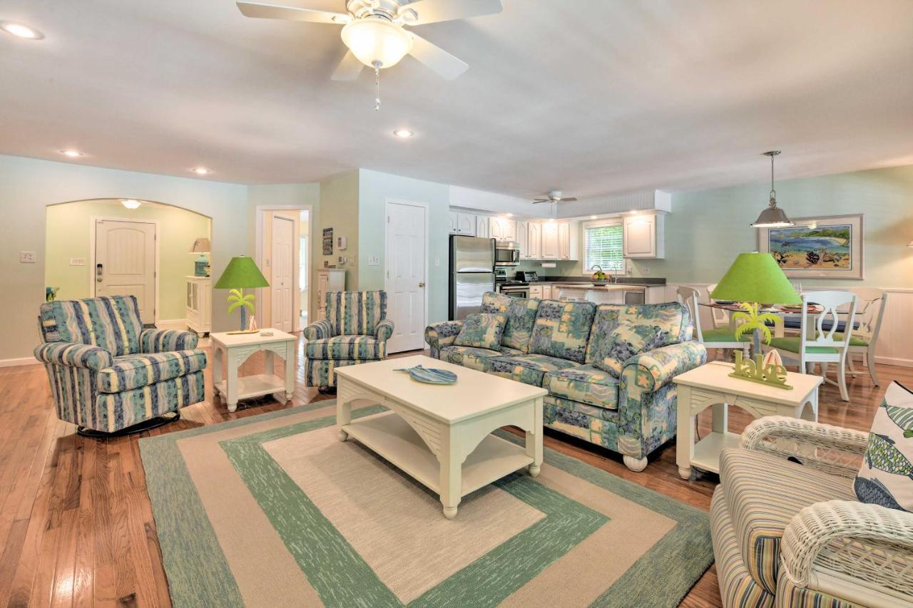 Norman Retreat With Dock About 1 Mi To Marina! Mooresville