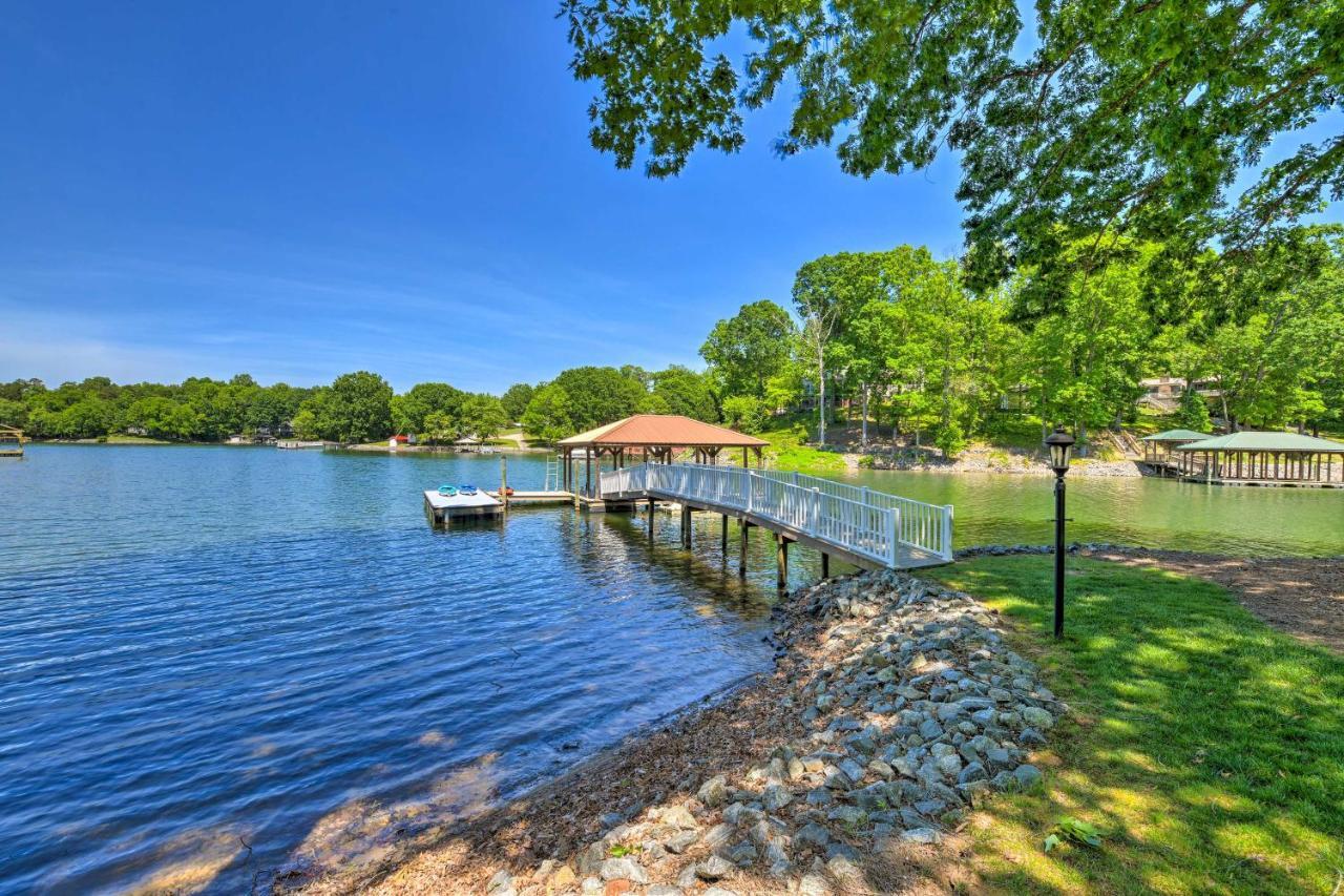 Norman Retreat With Dock About 1 Mi To Marina! Ferienhaus