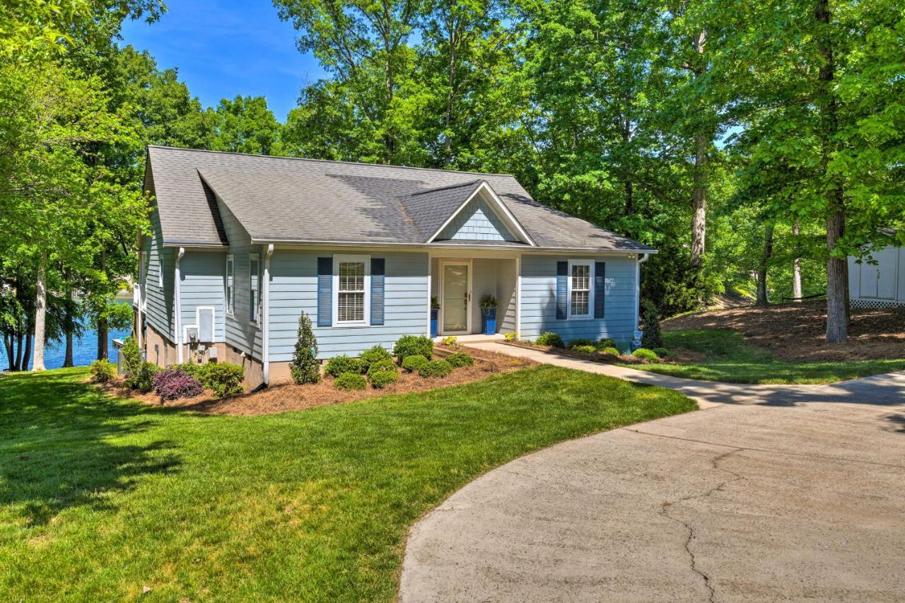 Norman Retreat With Dock About 1 Mi To Marina! * Mooresville